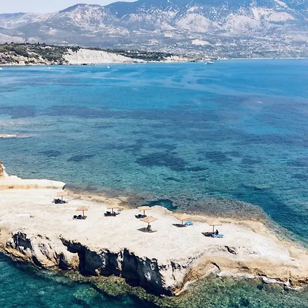 Odysseus Kefalonia فيلة سبارتيا