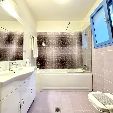 فيلة Odysseus Kefalonia