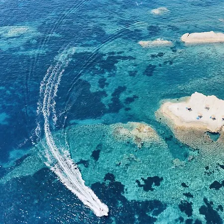Odysseus Kefalonia فيلة